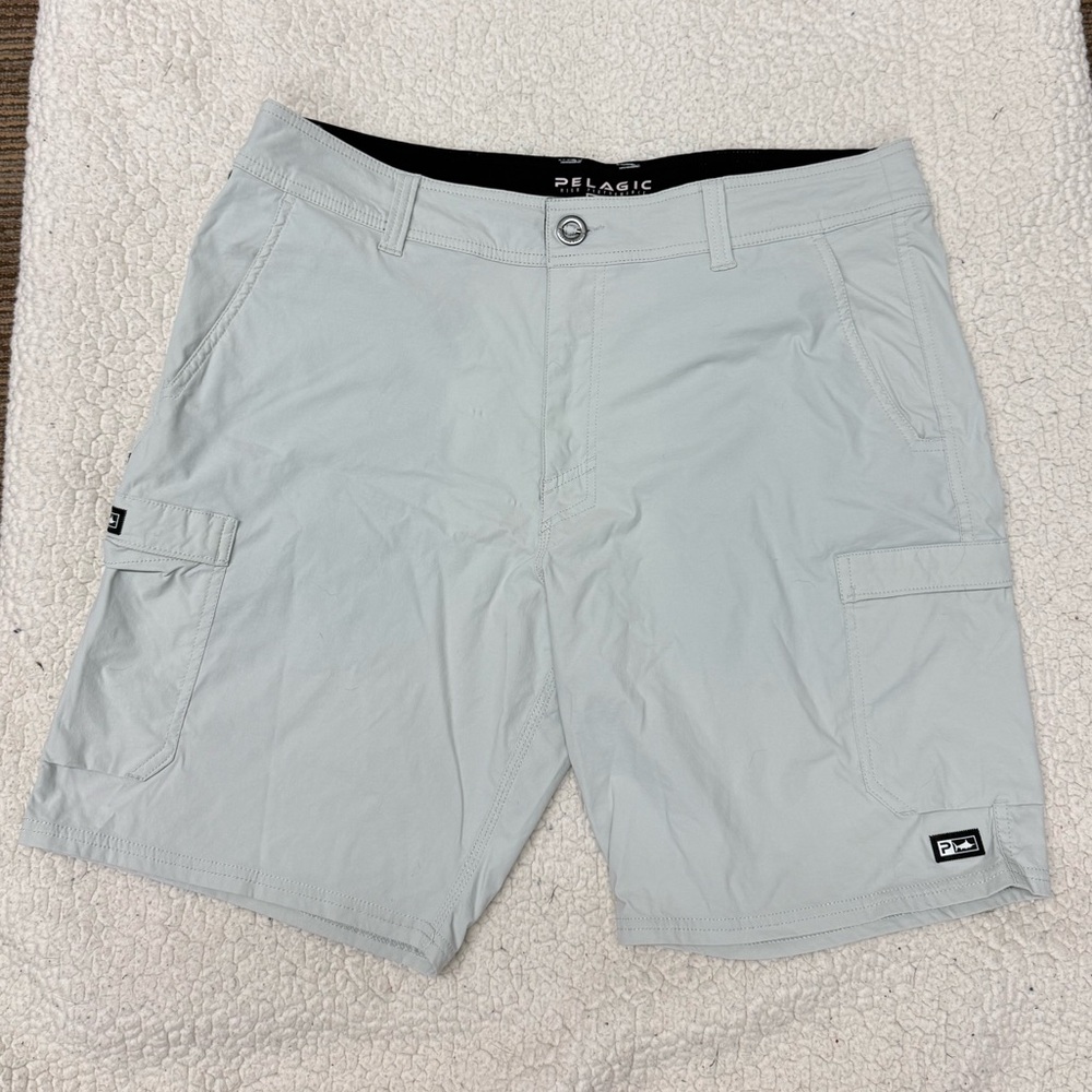 Pelagic Madeira Shorts - Light Grey